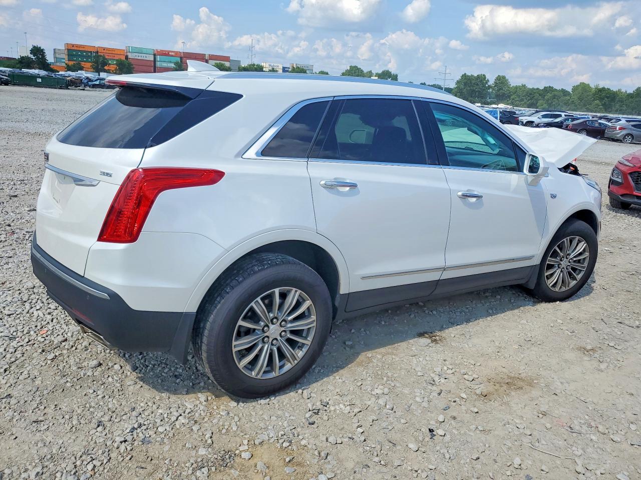 2017 CADILLAC XT5