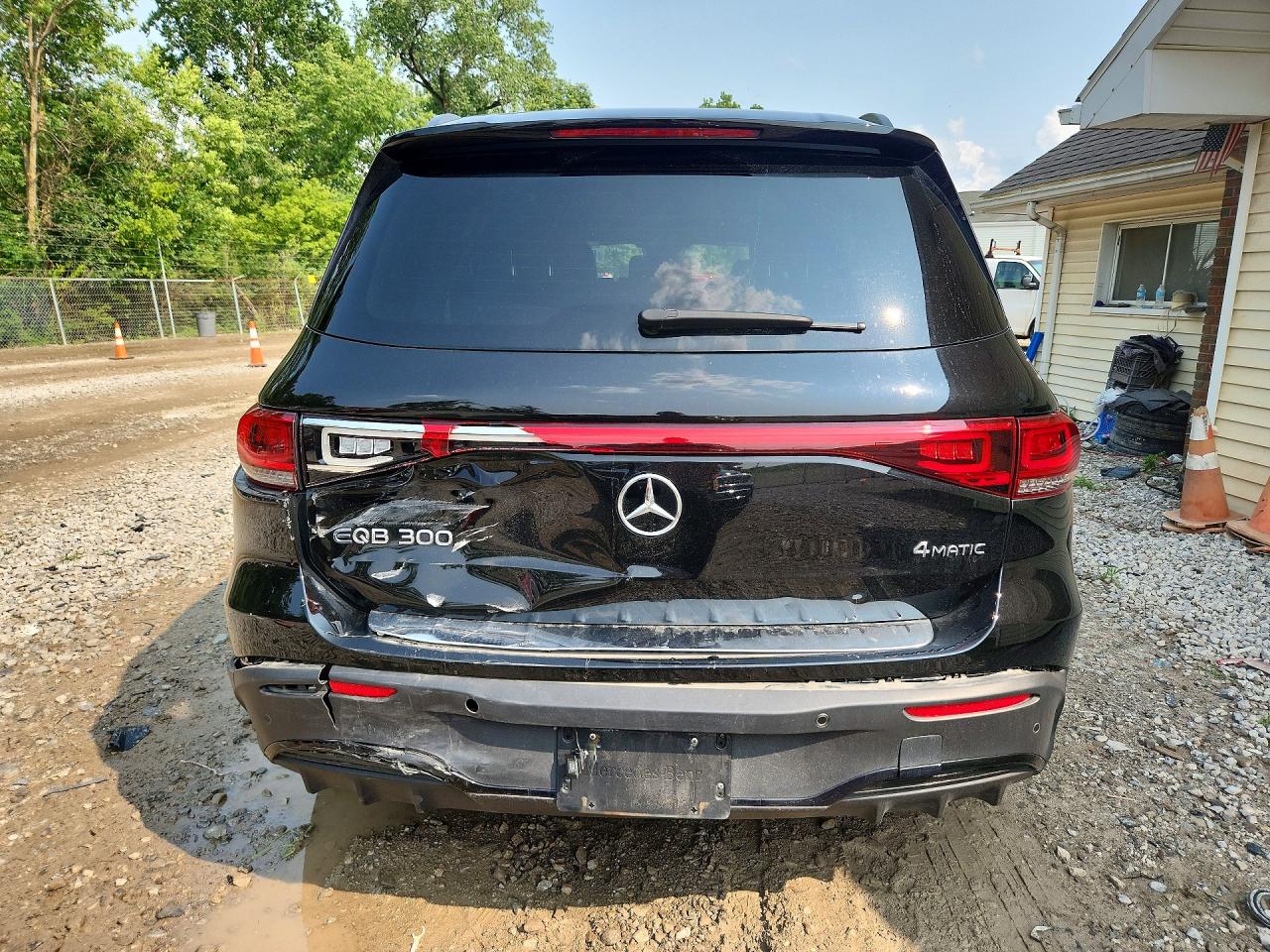 2022 MERCEDES-BENZ