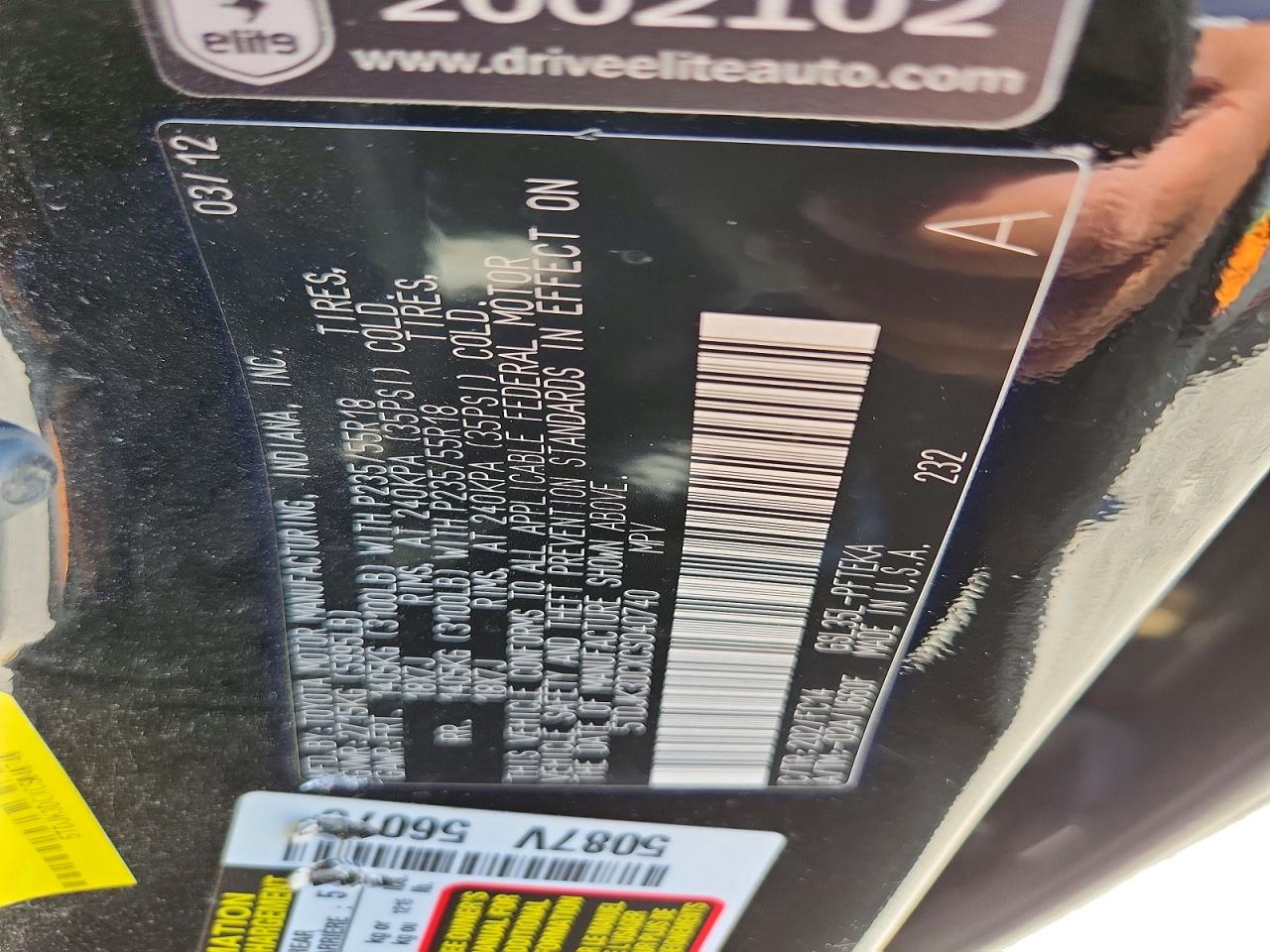 2012 TOYOTA SIENNA