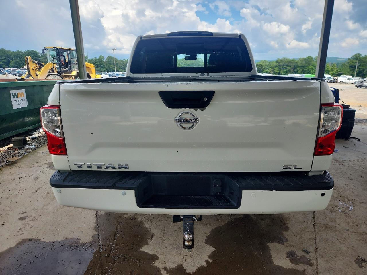 2017 NISSAN TITAN