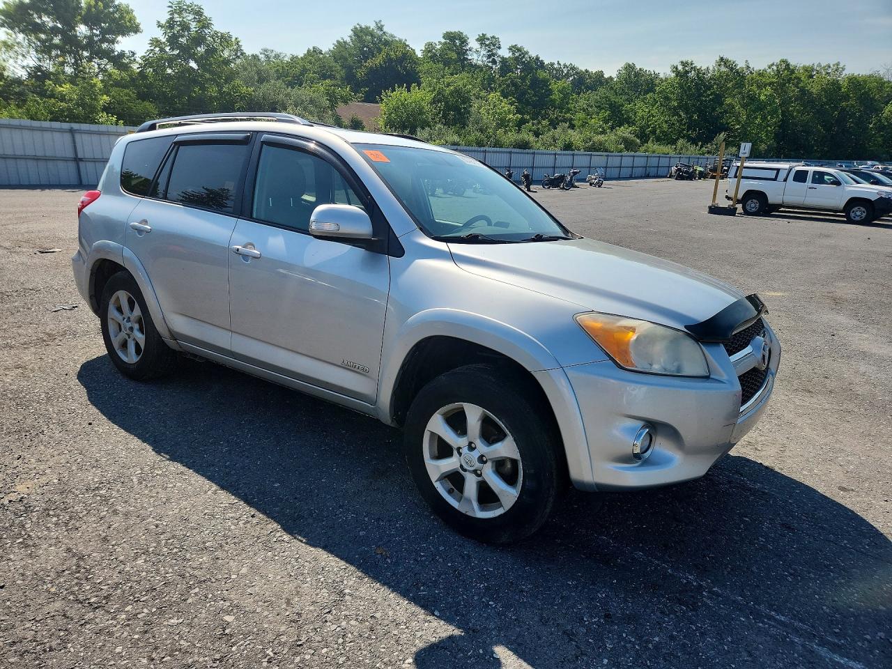 2011 TOYOTA RAV4