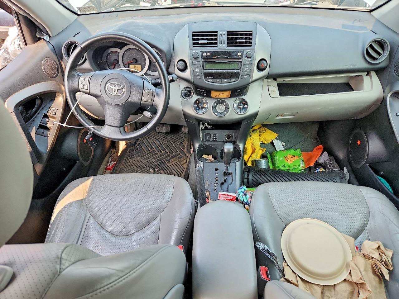 2011 TOYOTA RAV4