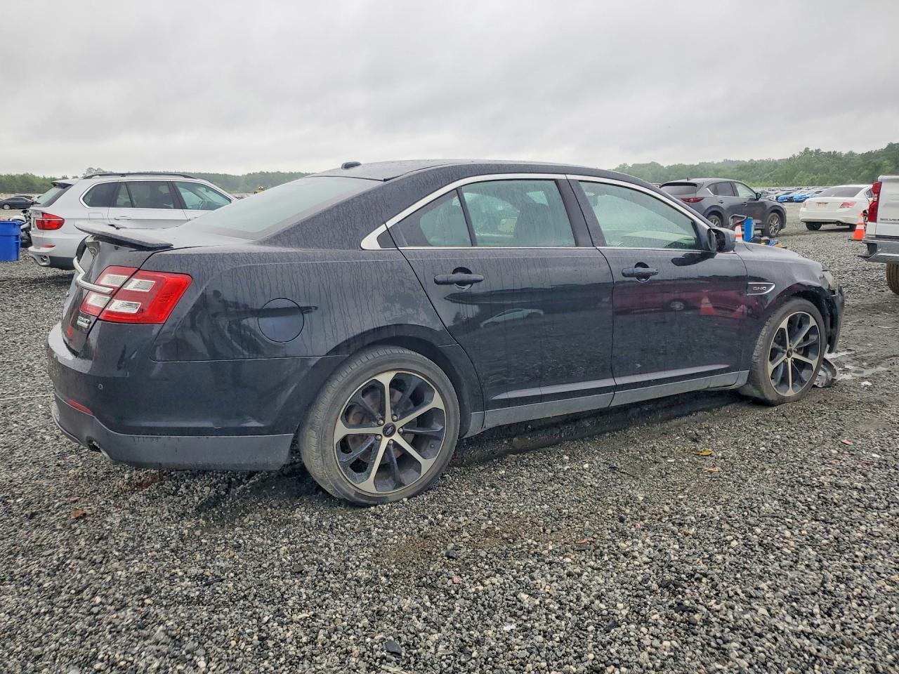 2016 FORD TAURUS