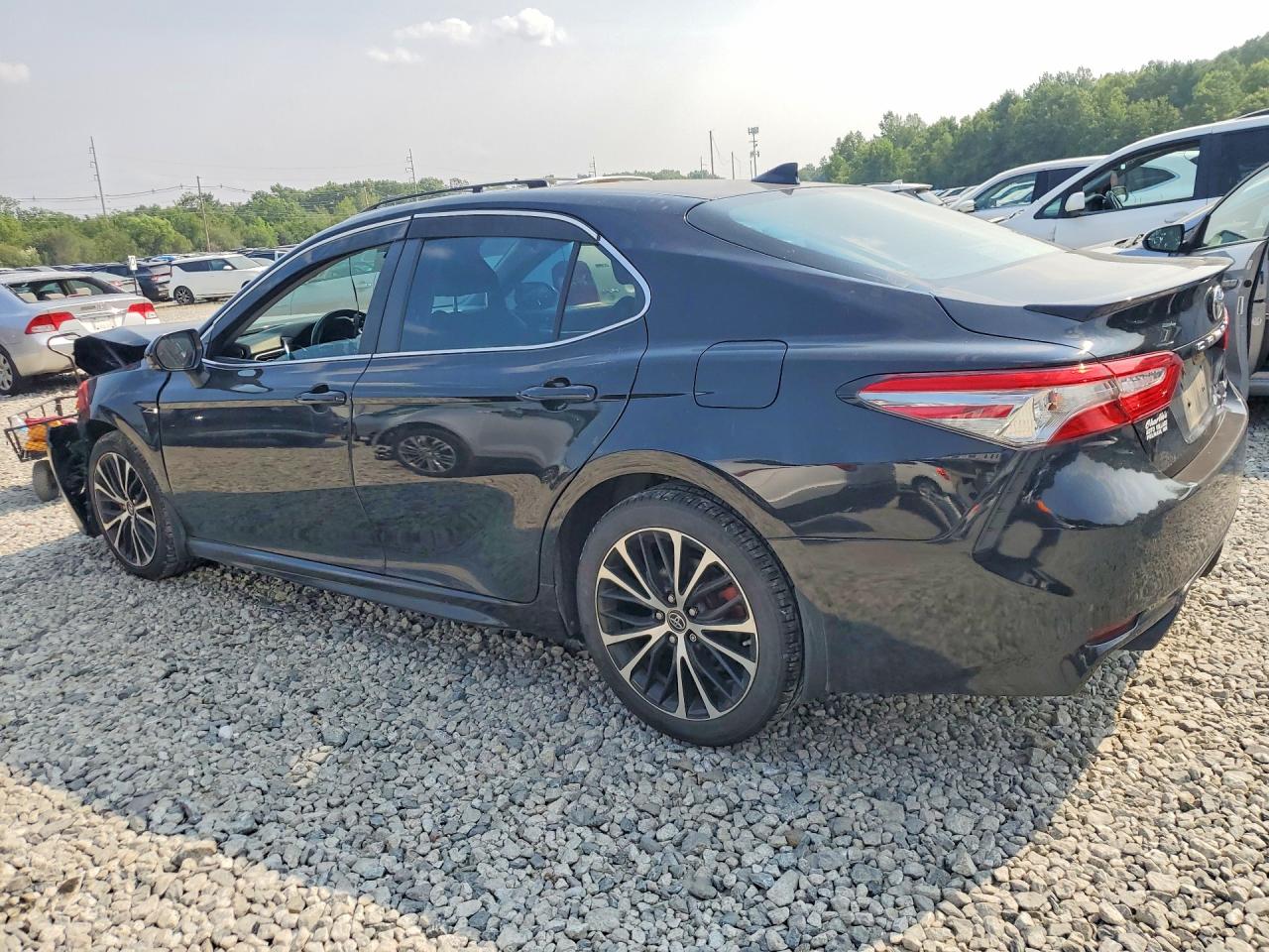 2018 TOYOTA CAMRY