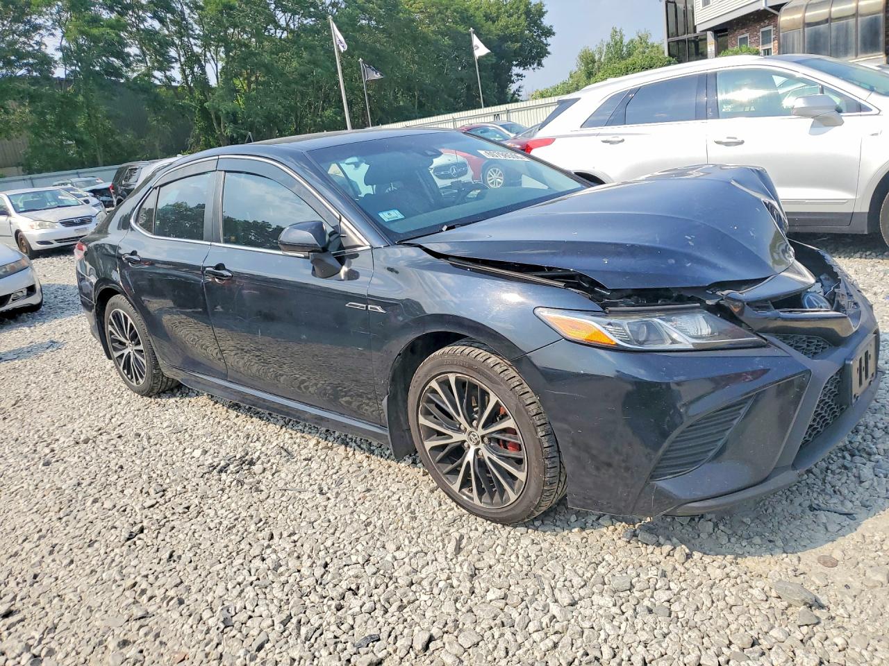 2018 TOYOTA CAMRY