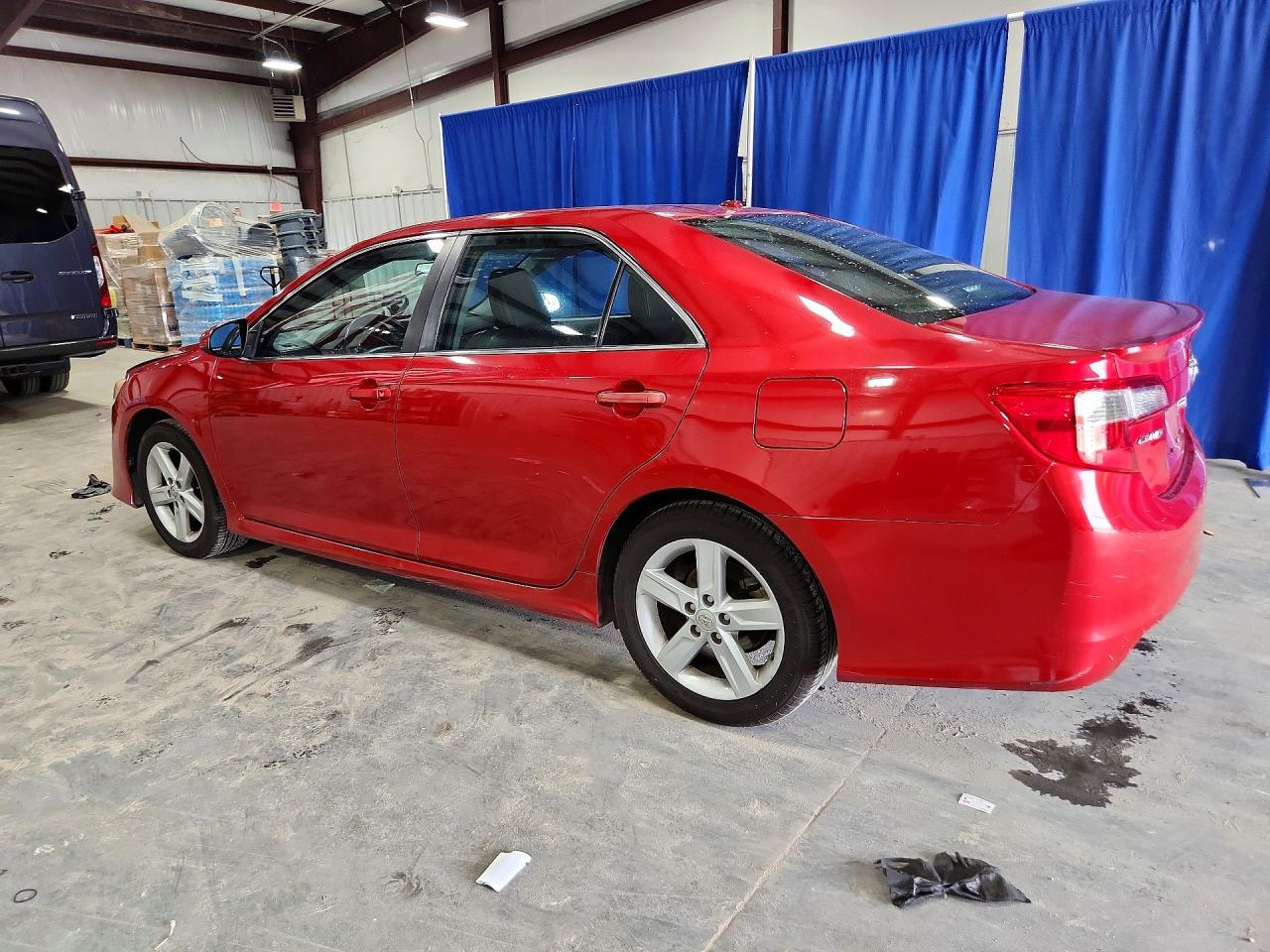 2013 TOYOTA CAMRY