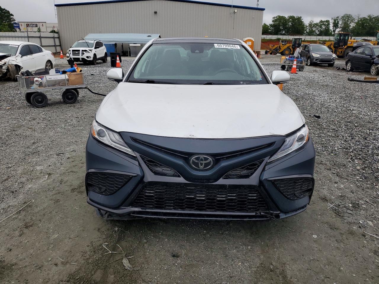 2020 TOYOTA CAMRY