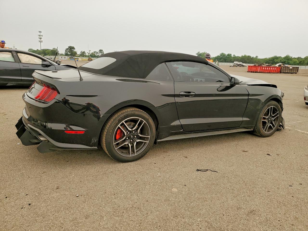 2022 FORD MUSTANG