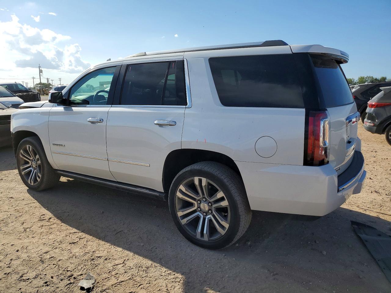 2018 GMC YUKON