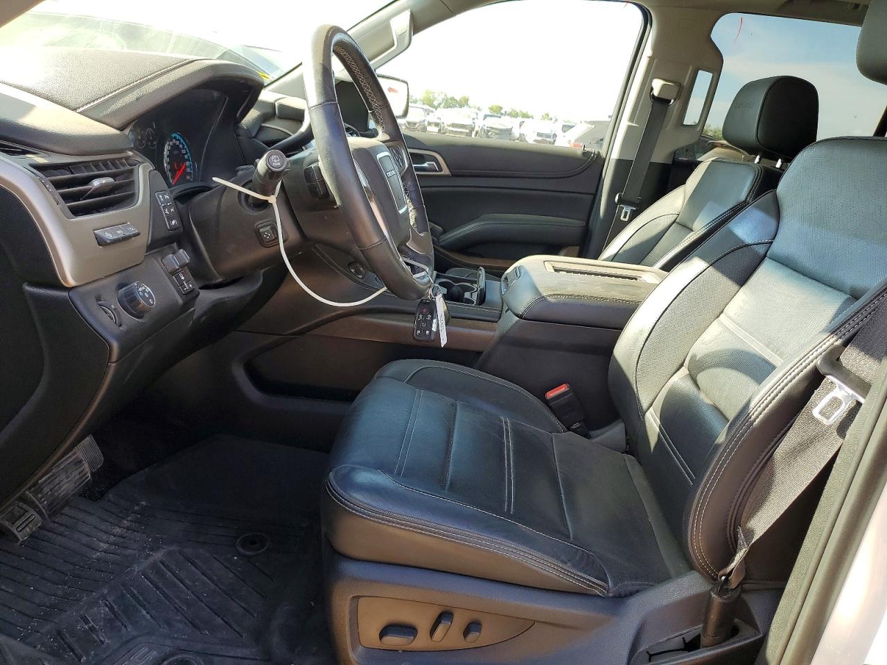 2018 GMC YUKON