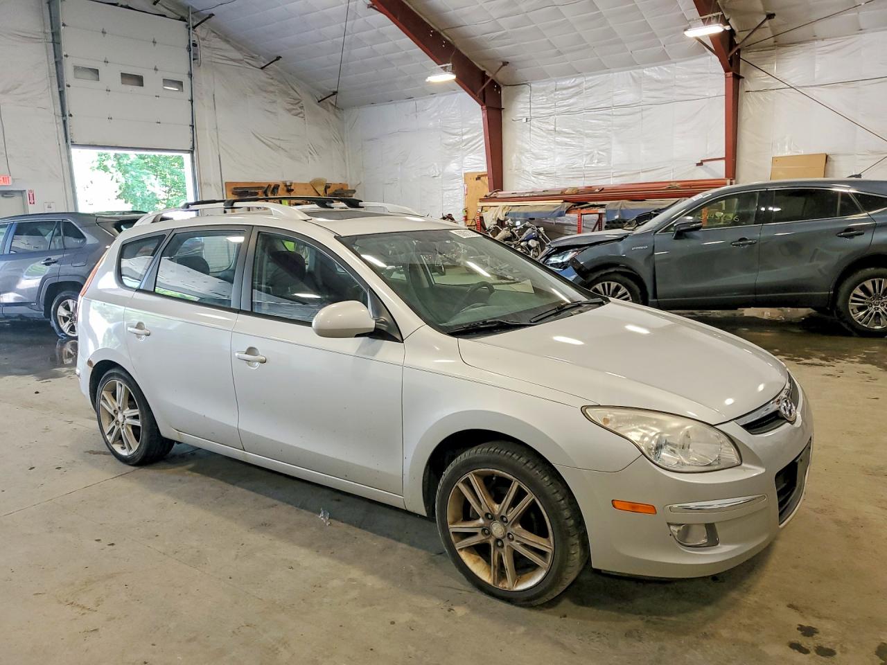 2011 HYUNDAI ELANTRA