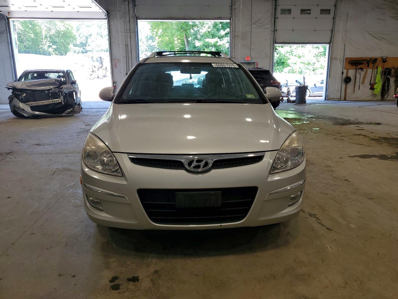 2011 HYUNDAI ELANTRA
