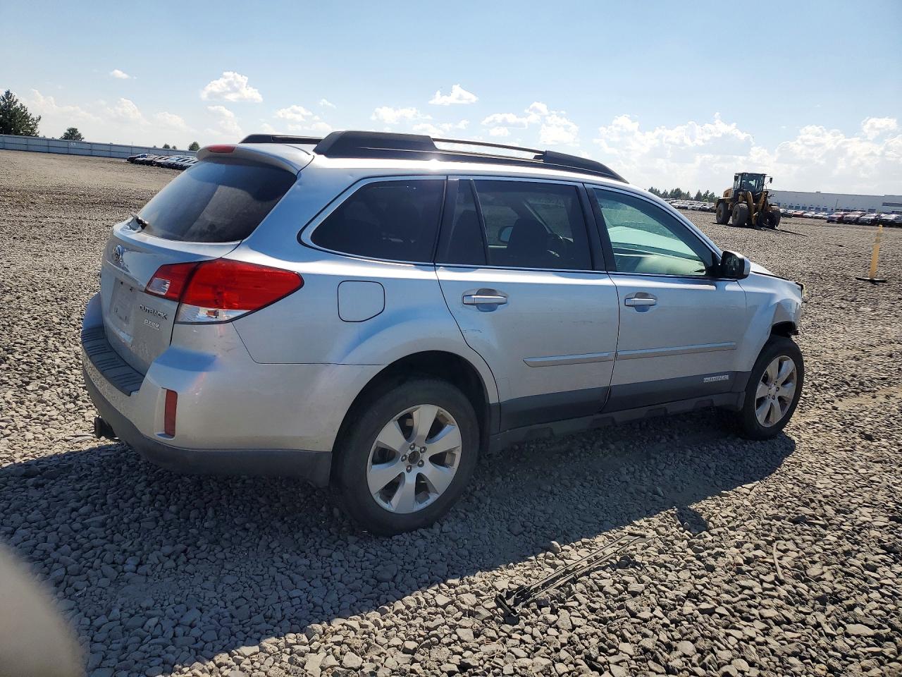 2012 SUBARU OUTBACK