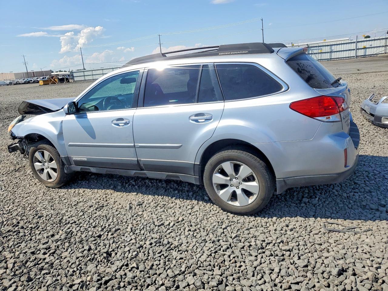 2012 SUBARU OUTBACK