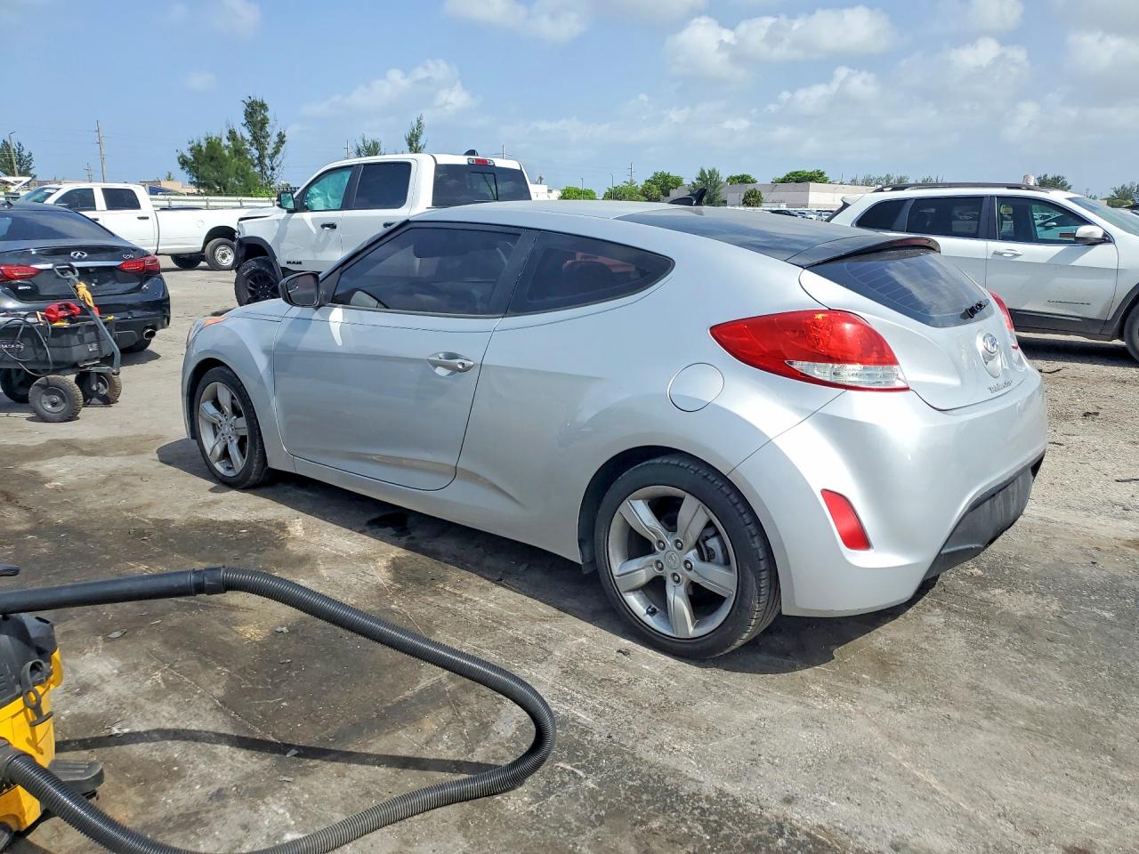 2015 HYUNDAI VELOSTER
