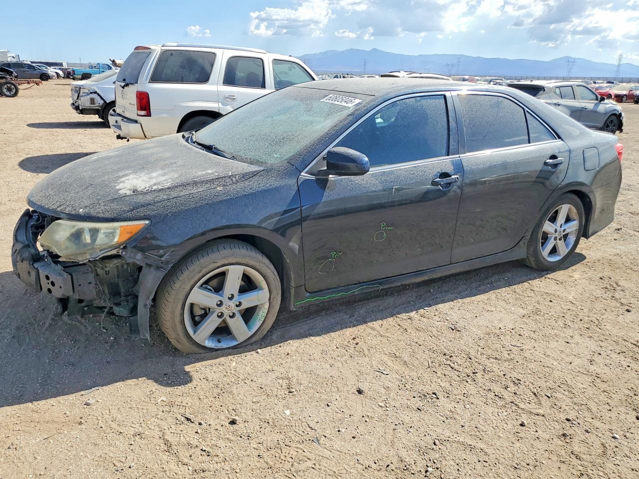 2014 TOYOTA CAMRY
