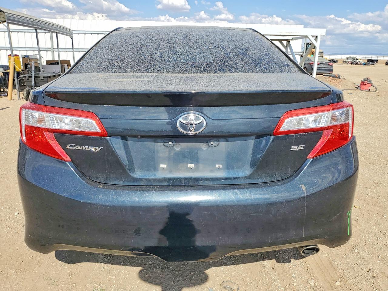 2014 TOYOTA CAMRY
