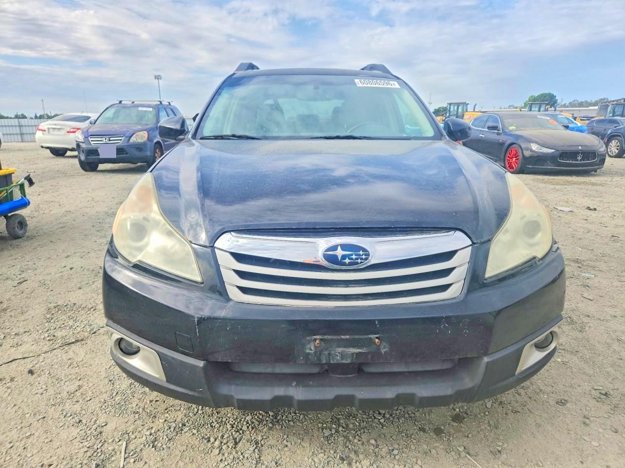 2011 SUBARU OUTBACK