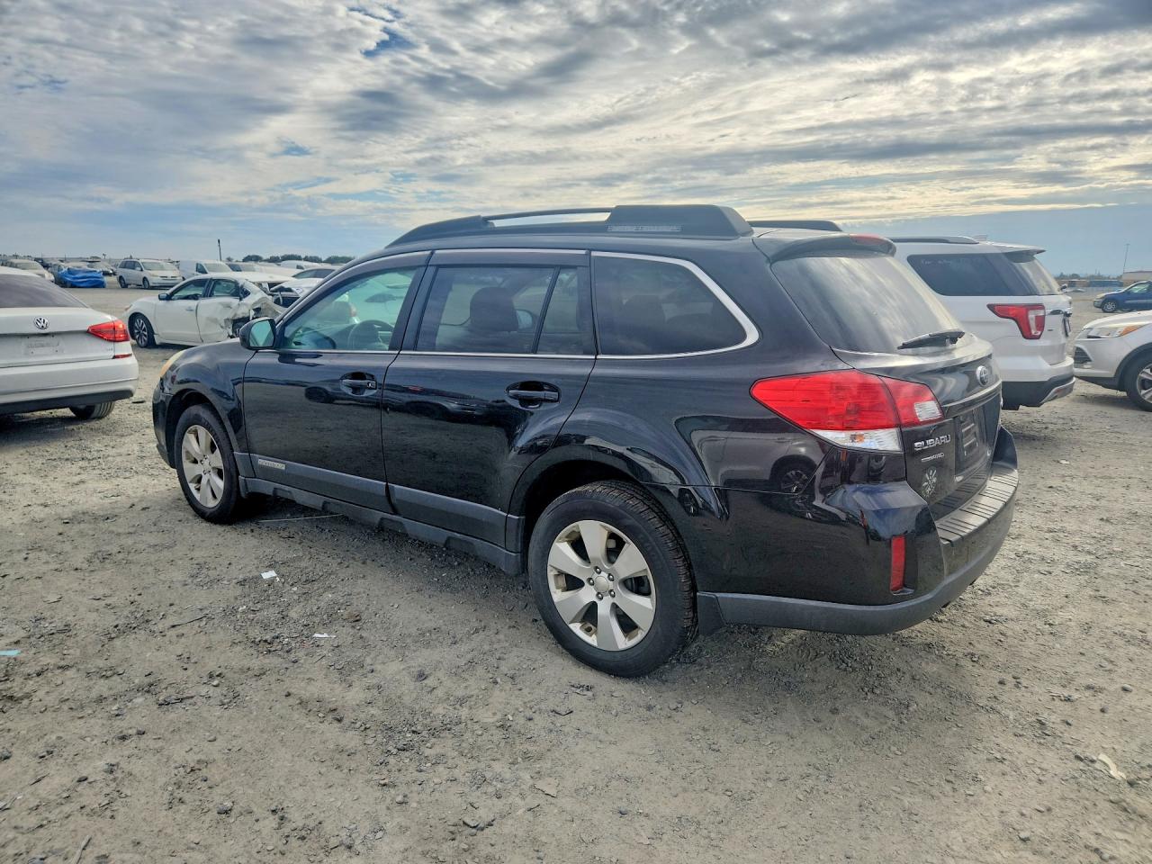 2011 SUBARU OUTBACK