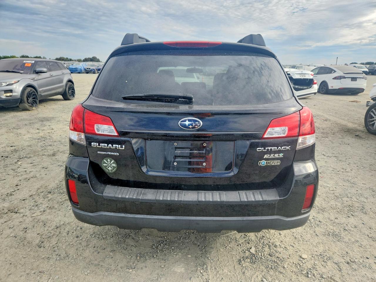 2011 SUBARU OUTBACK