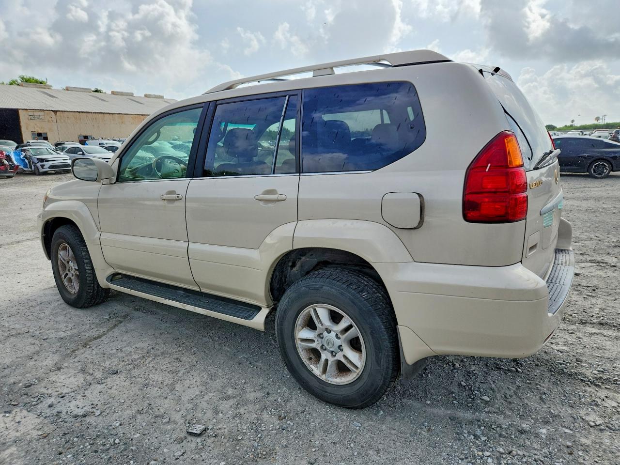 2003 LEXUS GX
