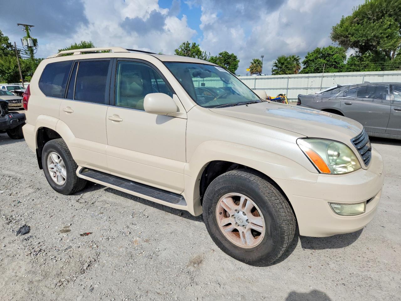 2003 LEXUS GX