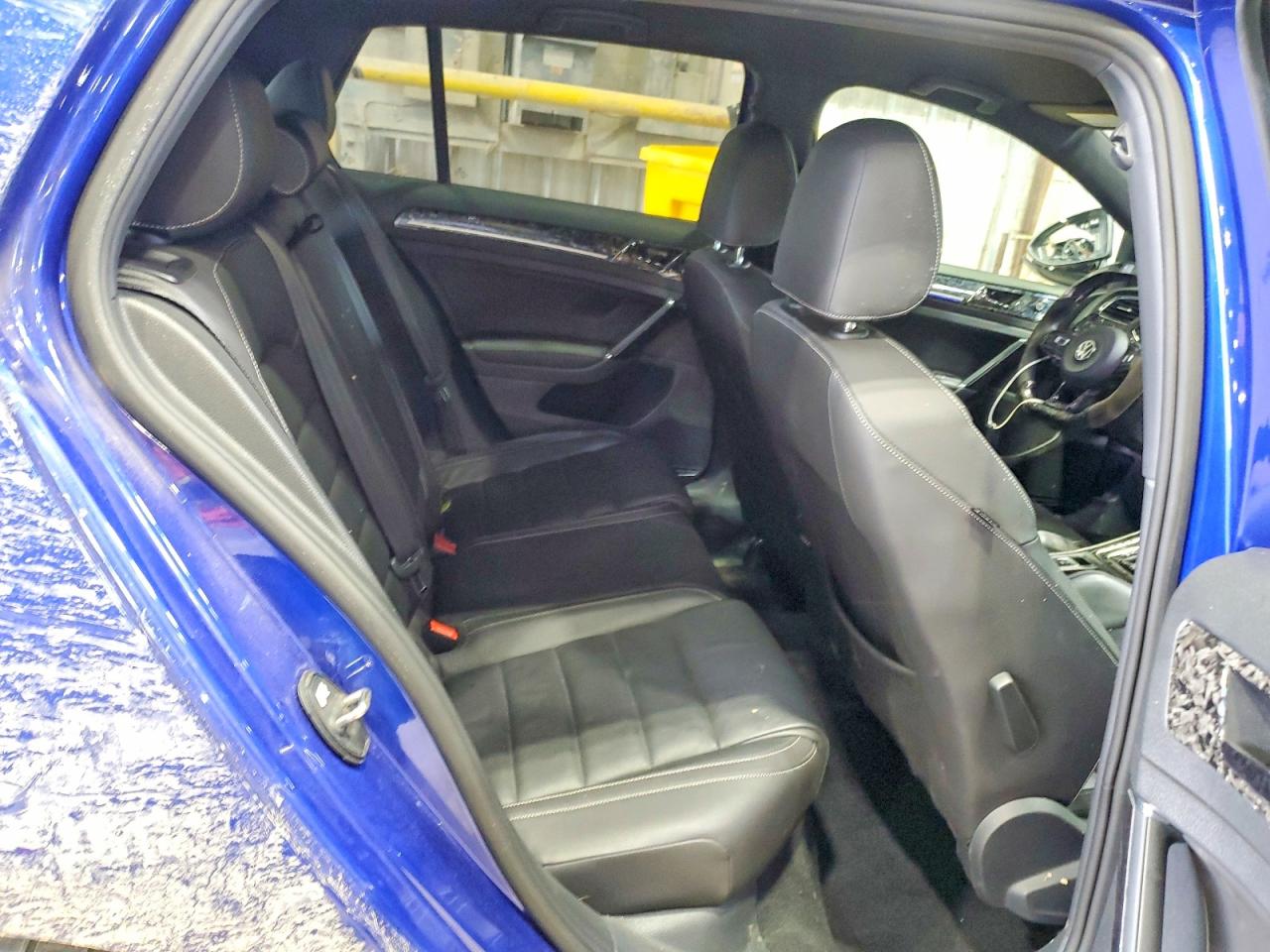2017 VOLKSWAGEN GOLF