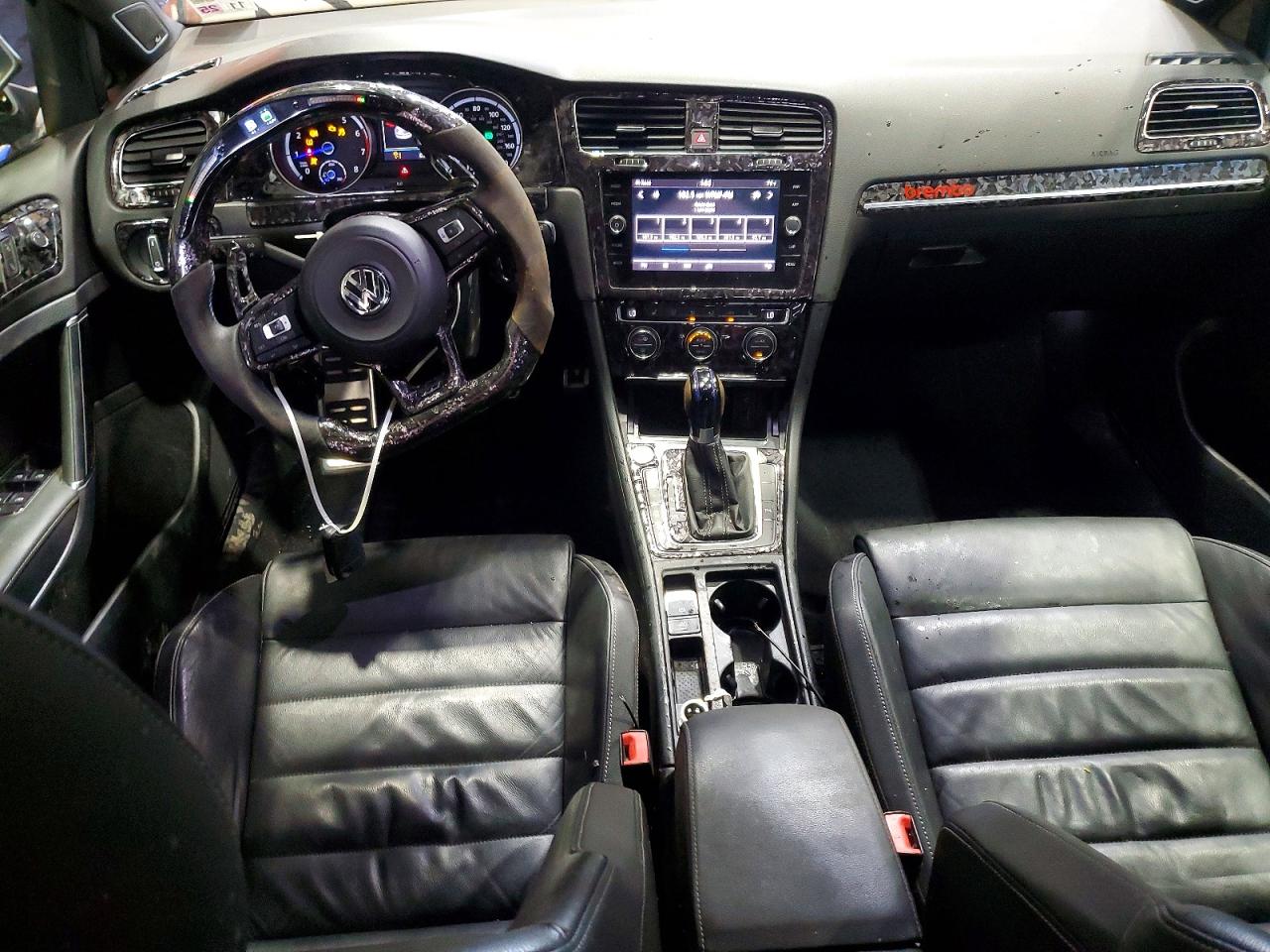 2017 VOLKSWAGEN GOLF