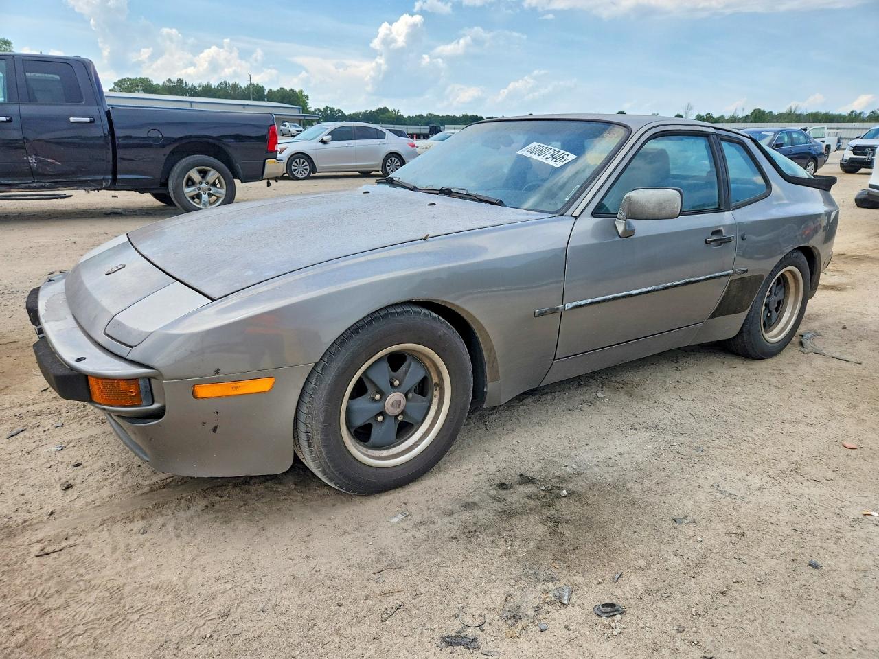 1985 PORSCHE 944