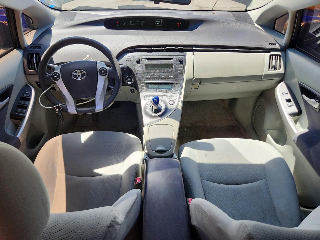 2010 TOYOTA PRIUS