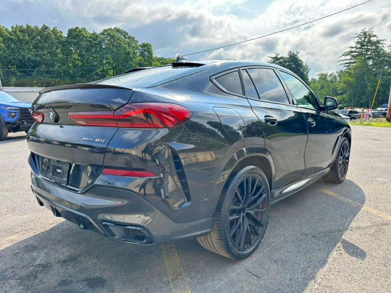 2022 BMW X6