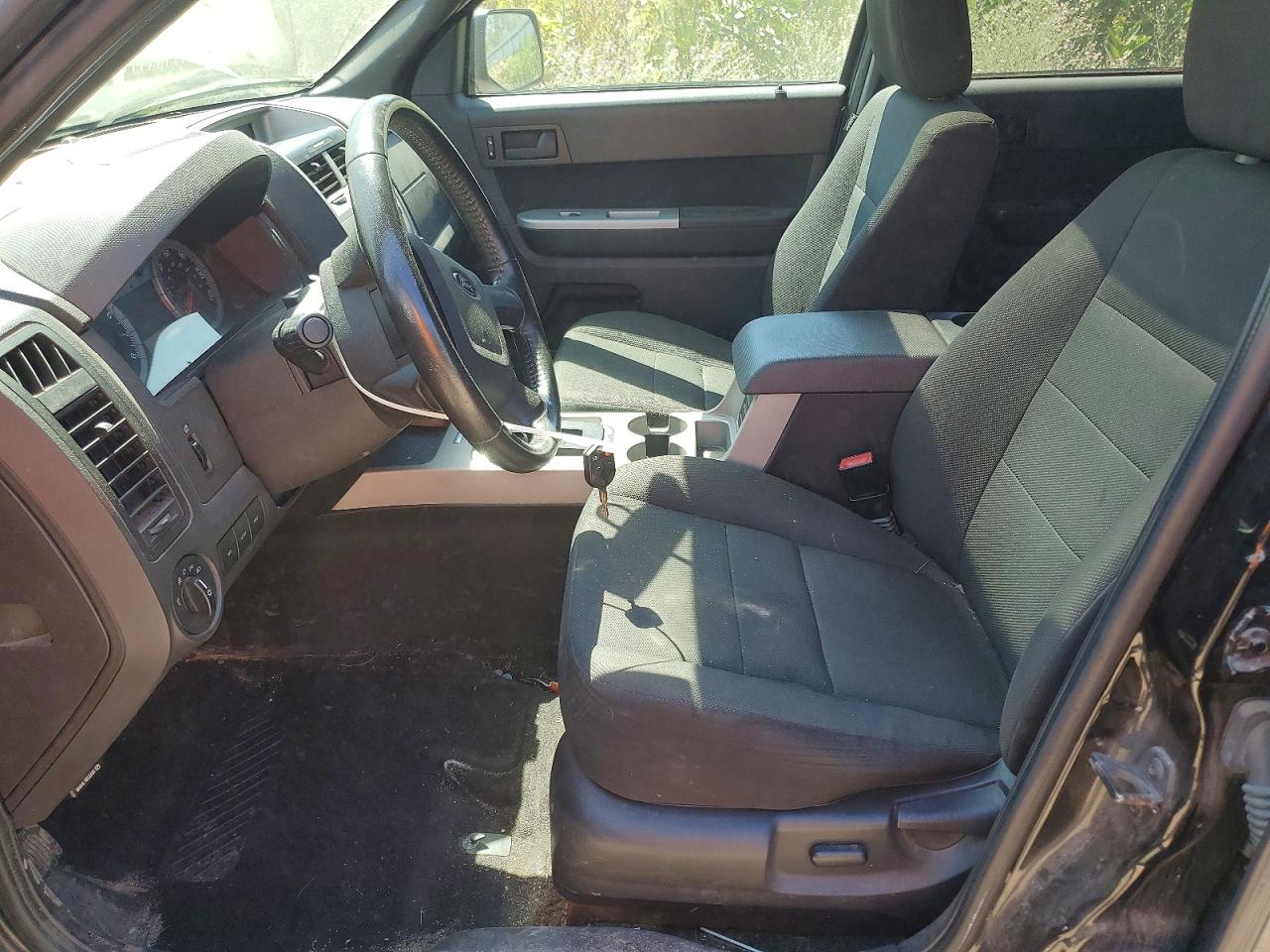 2009 FORD ESCAPE