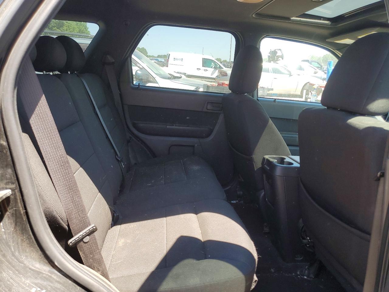 2009 FORD ESCAPE