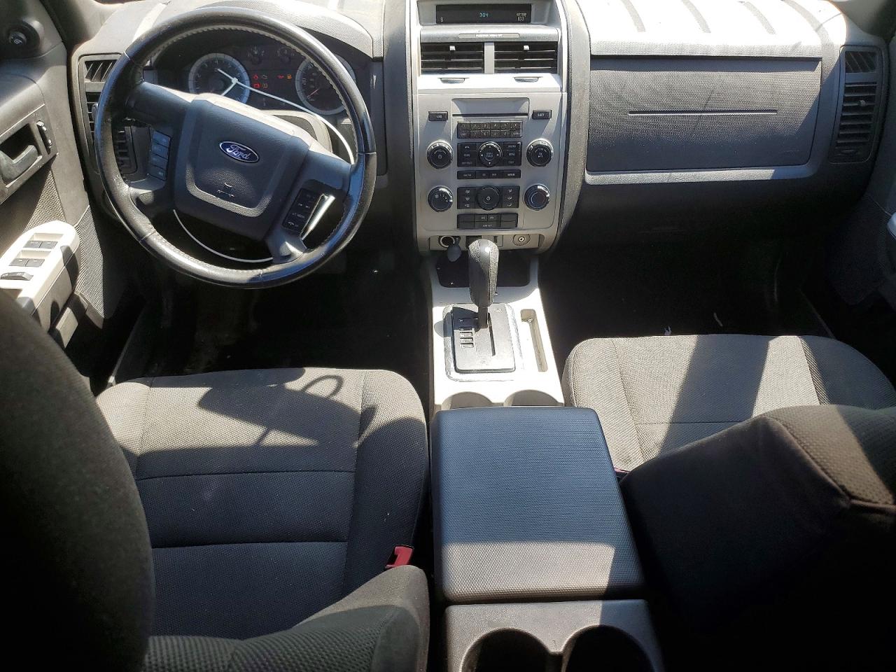 2009 FORD ESCAPE