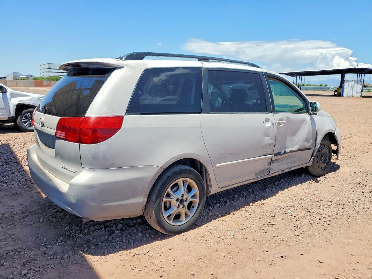 2004 TOYOTA SIENNA