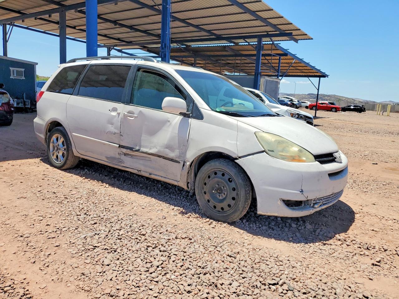 2004 TOYOTA SIENNA
