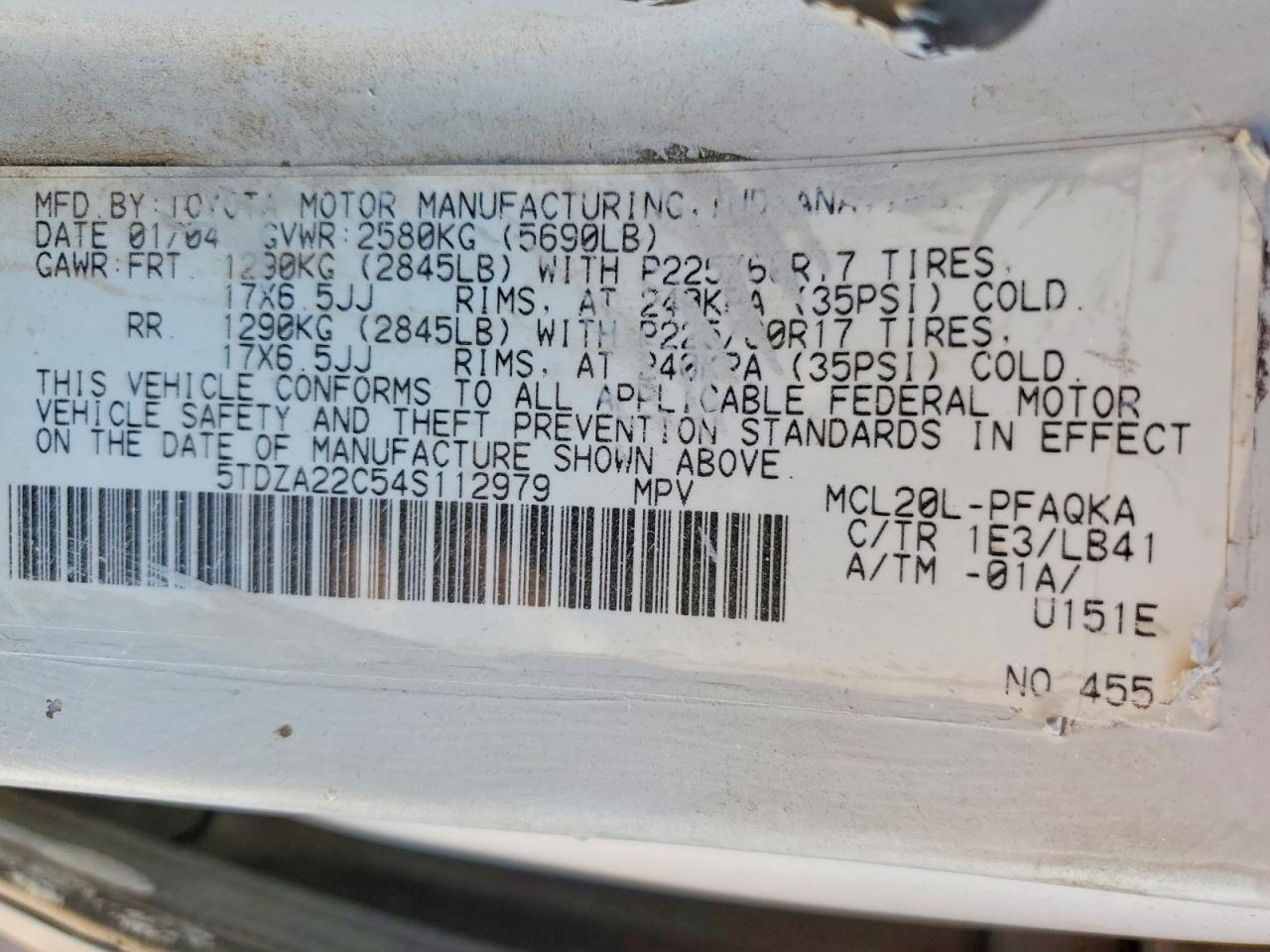 2004 TOYOTA SIENNA