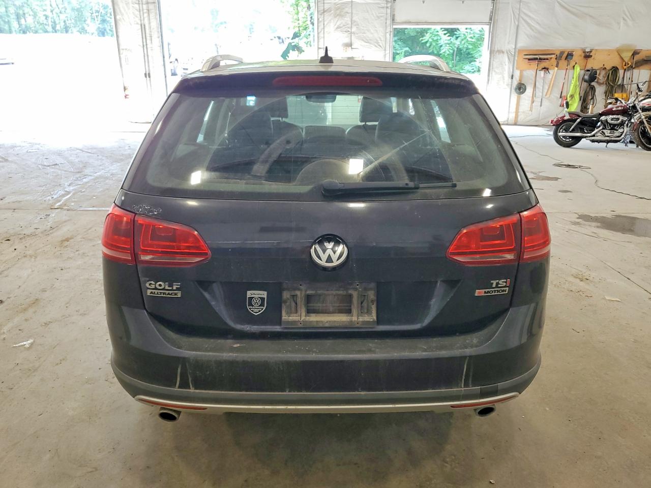 2017 VOLKSWAGEN GOLF