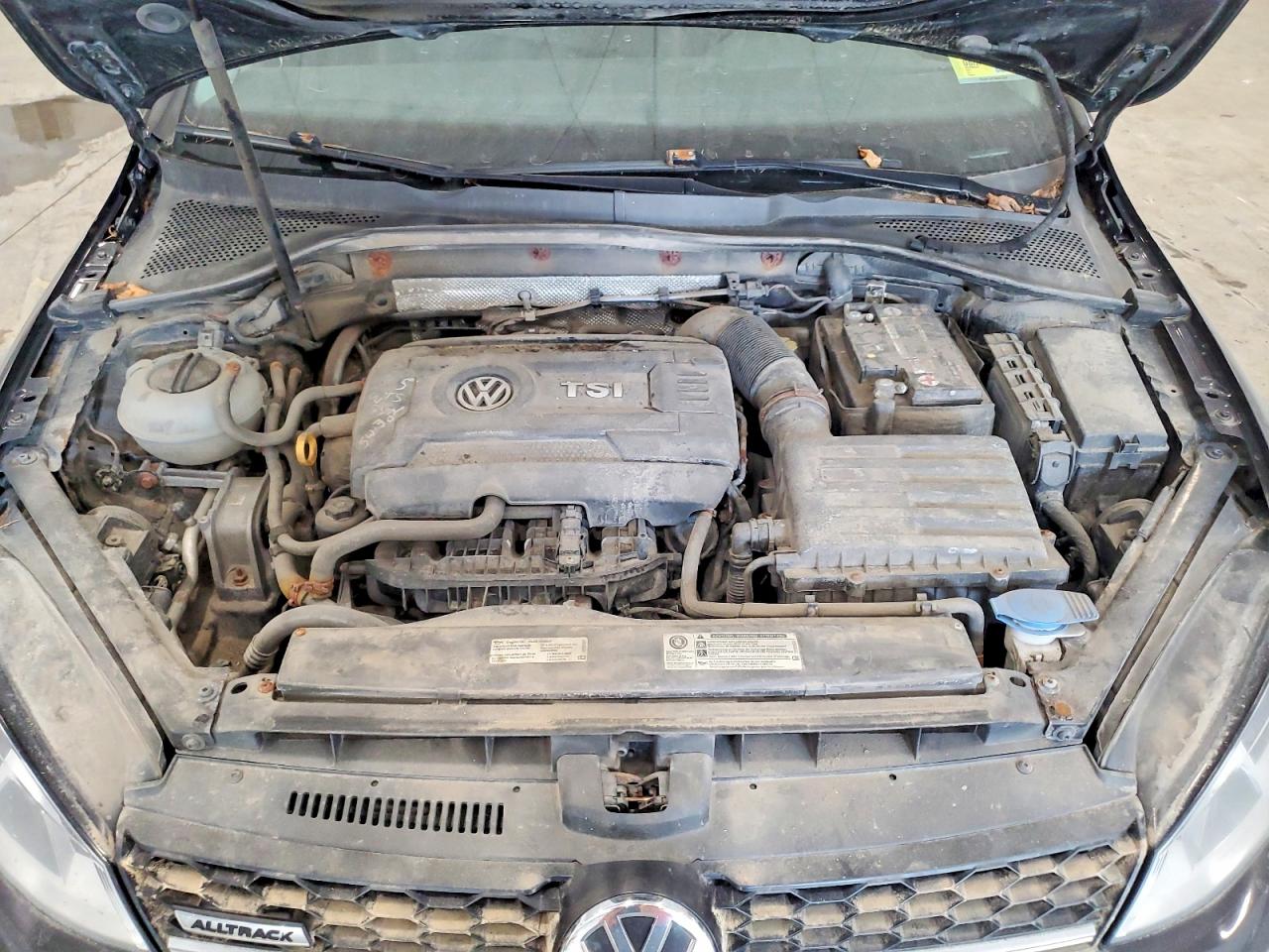 2017 VOLKSWAGEN GOLF