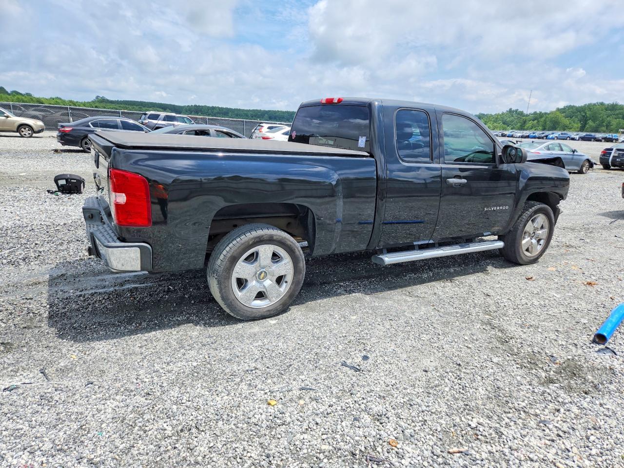 2011 CHEVROLET SILVERADO