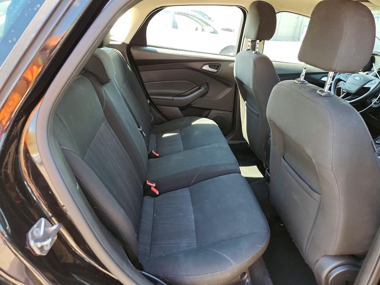 2015 FORD FOCUS