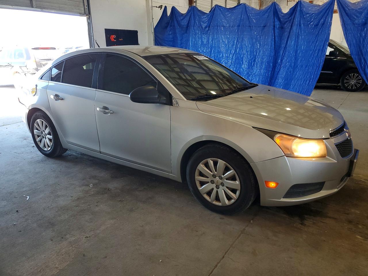 2011 CHEVROLET CRUZE