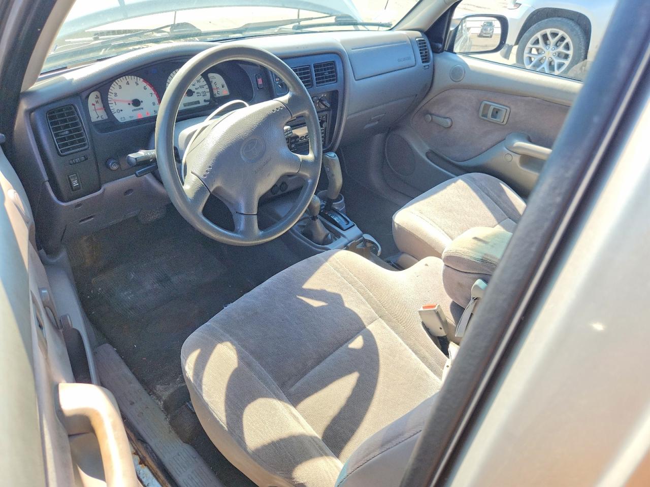 2001 TOYOTA TACOMA