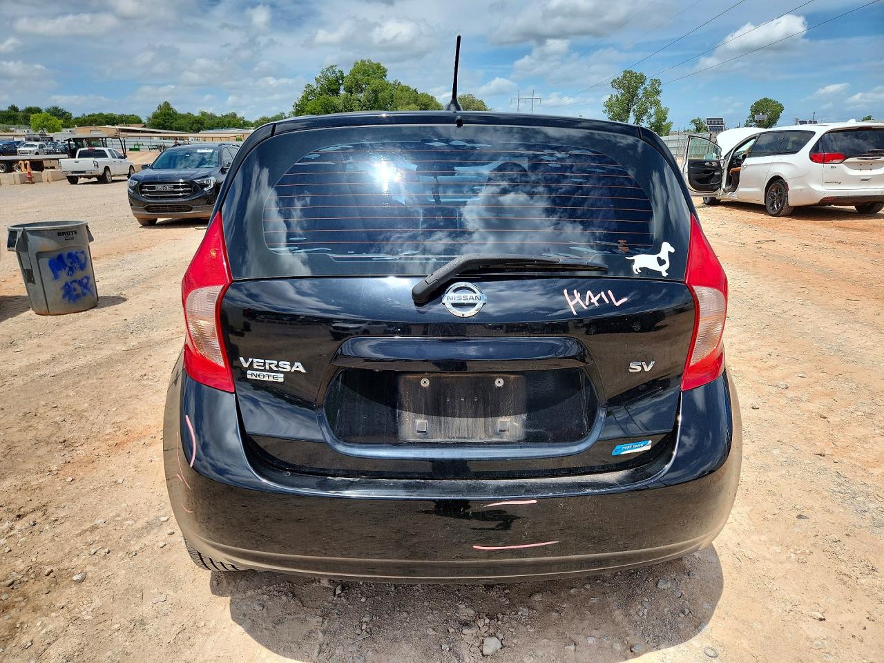 2016 NISSAN VERSA
