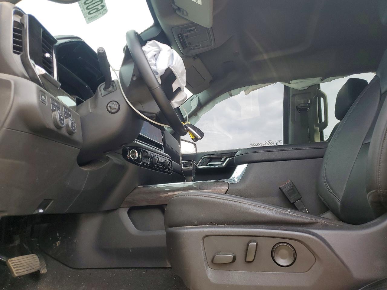 2024 CHEVROLET SILVERADO