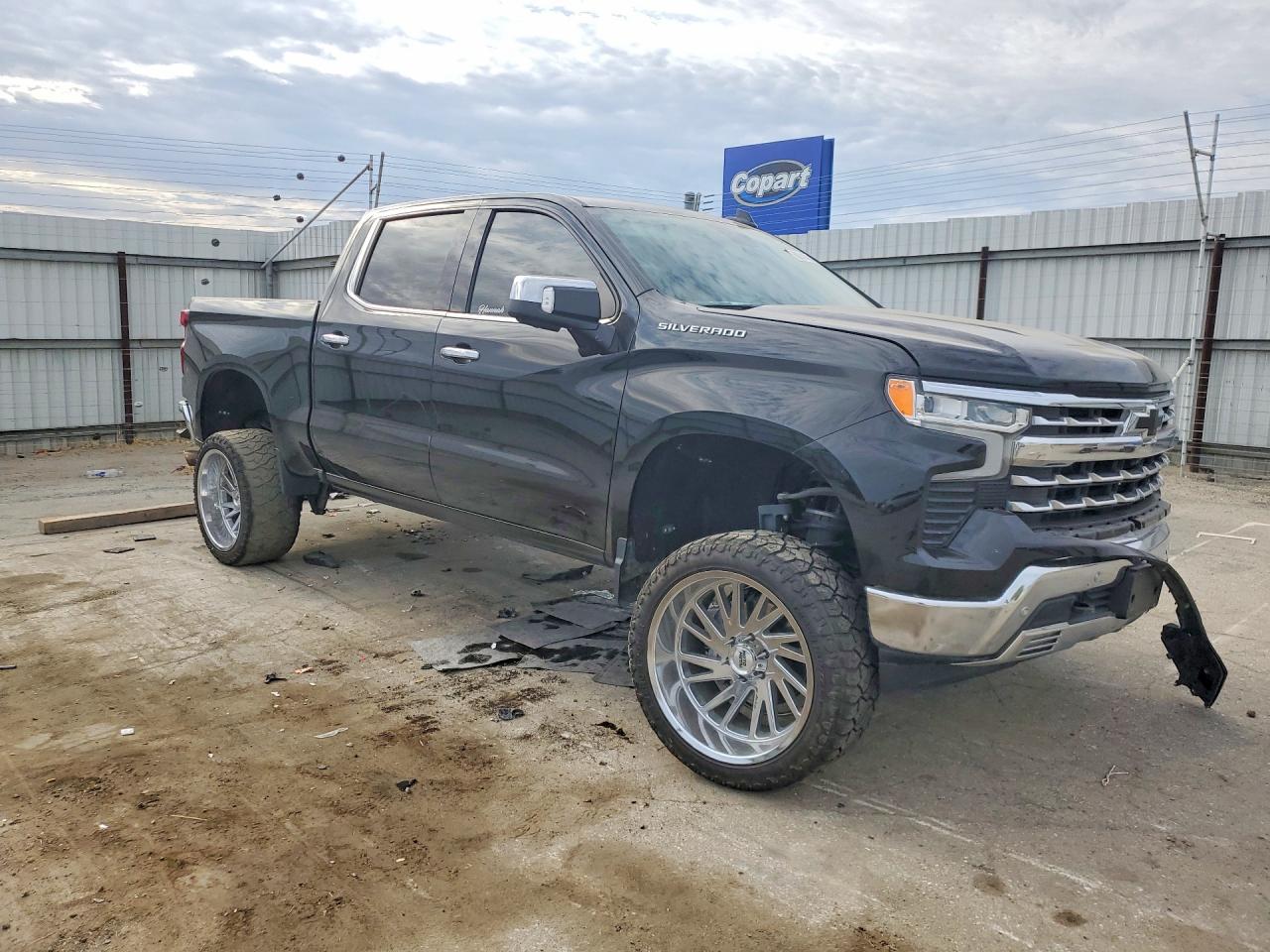 2024 CHEVROLET SILVERADO