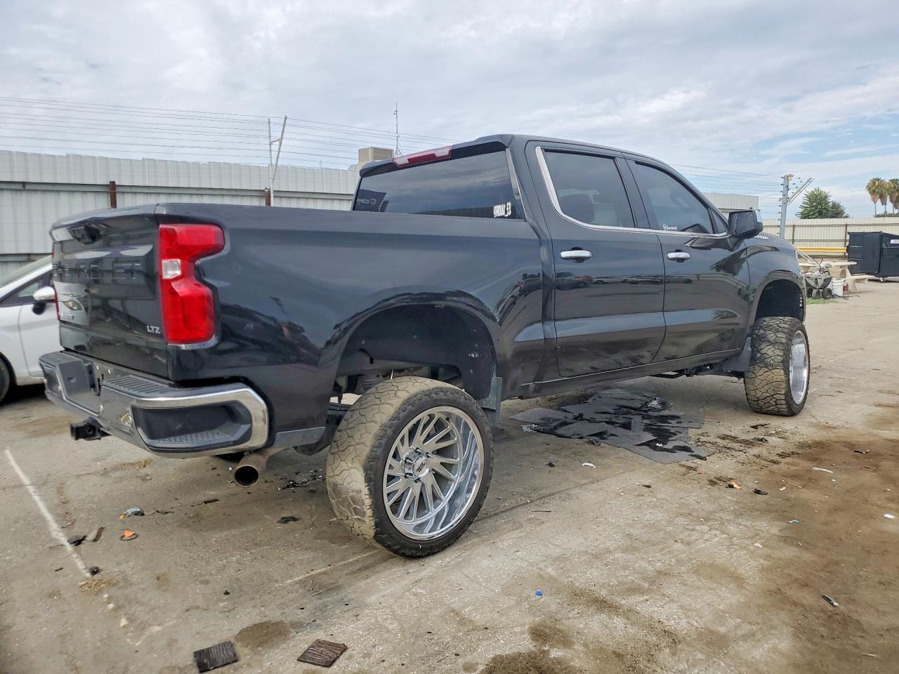 2024 CHEVROLET SILVERADO