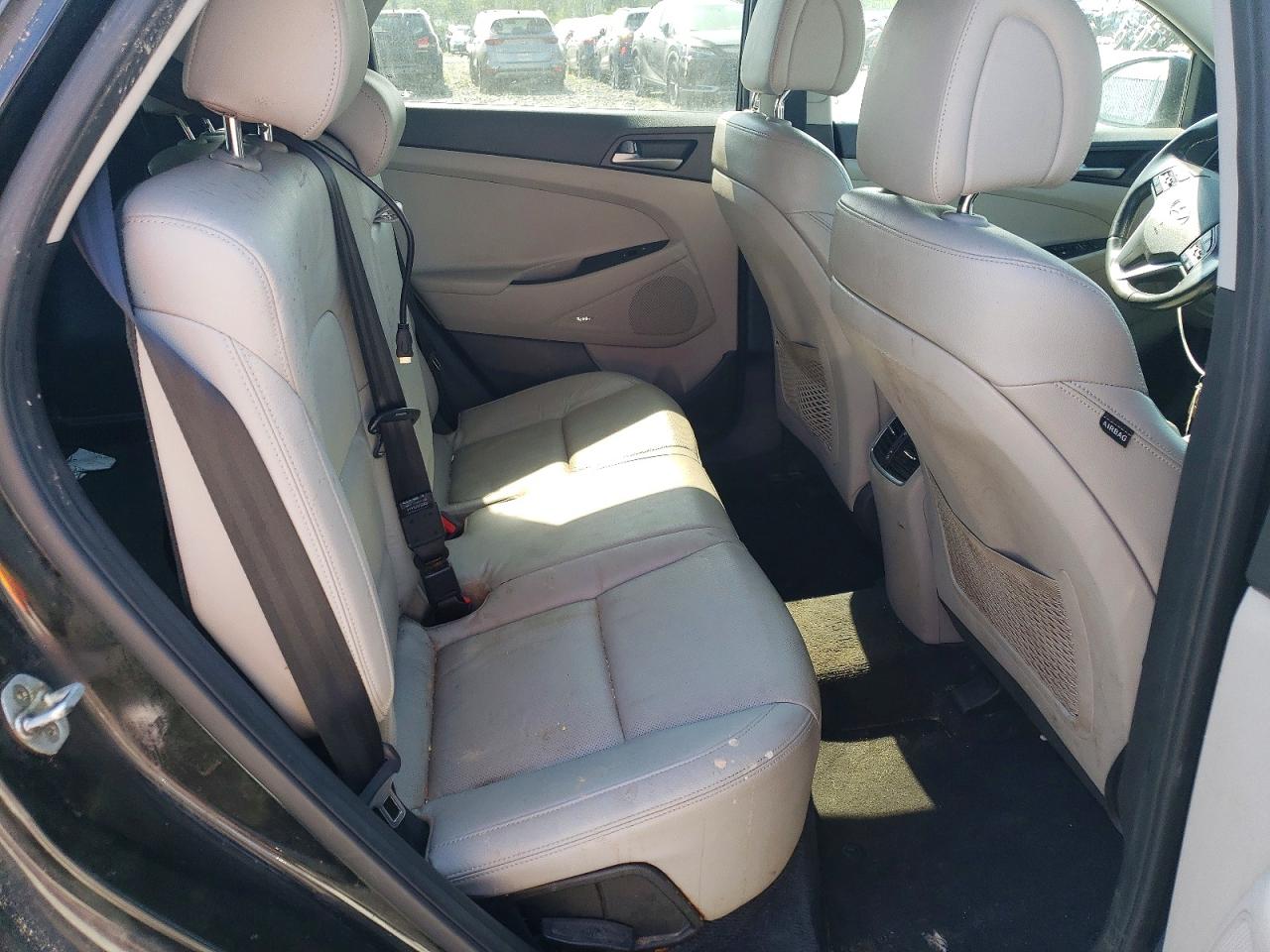 2017 HYUNDAI TUCSON