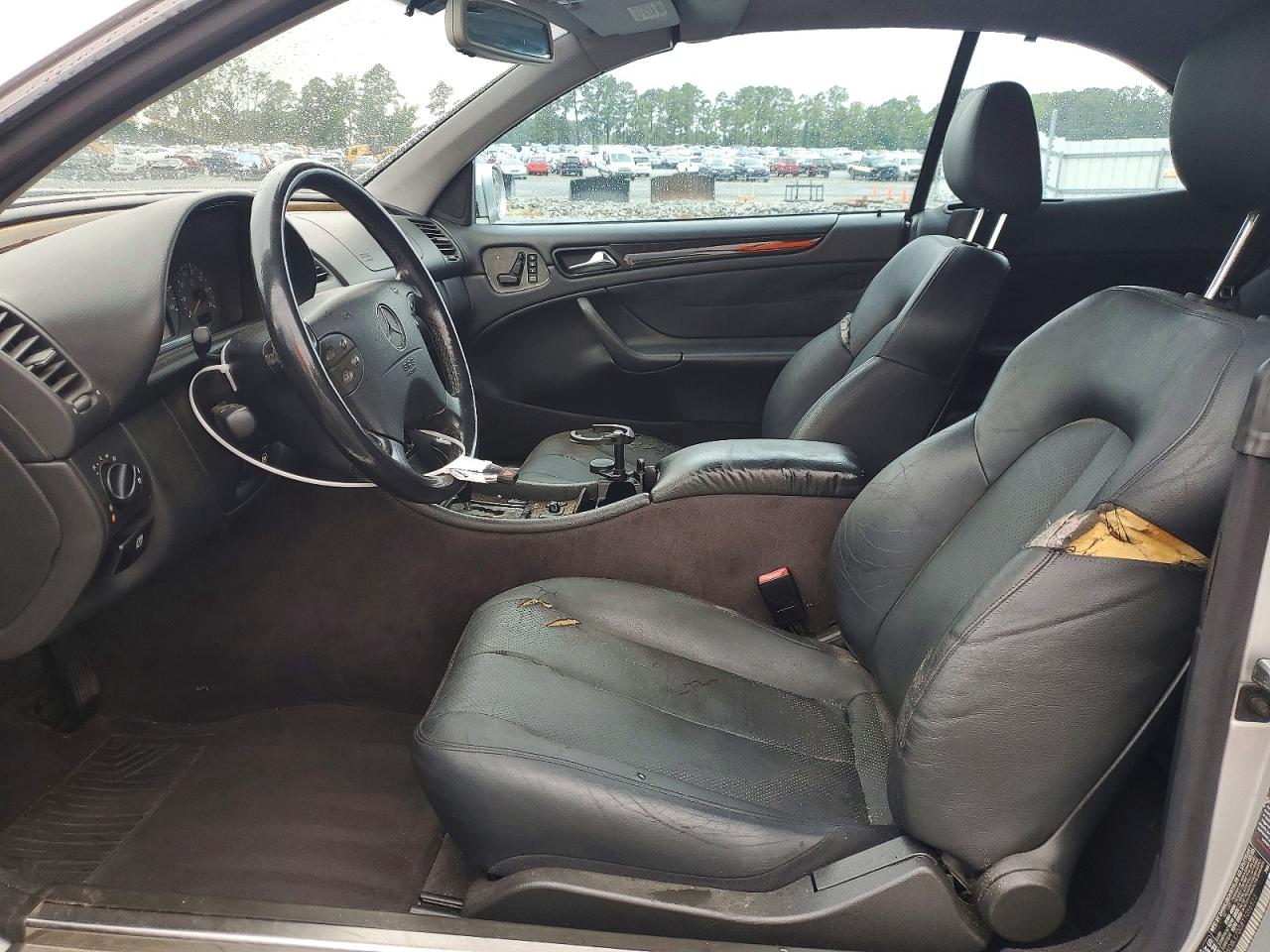 2001 MERCEDES-BENZ CLK-CLASS