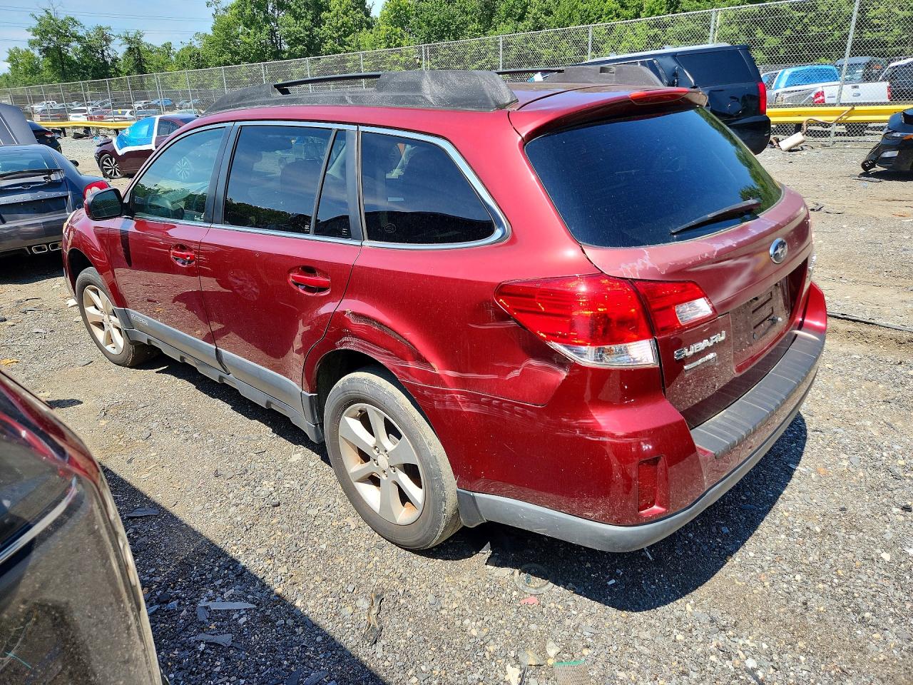 2013 SUBARU OUTBACK